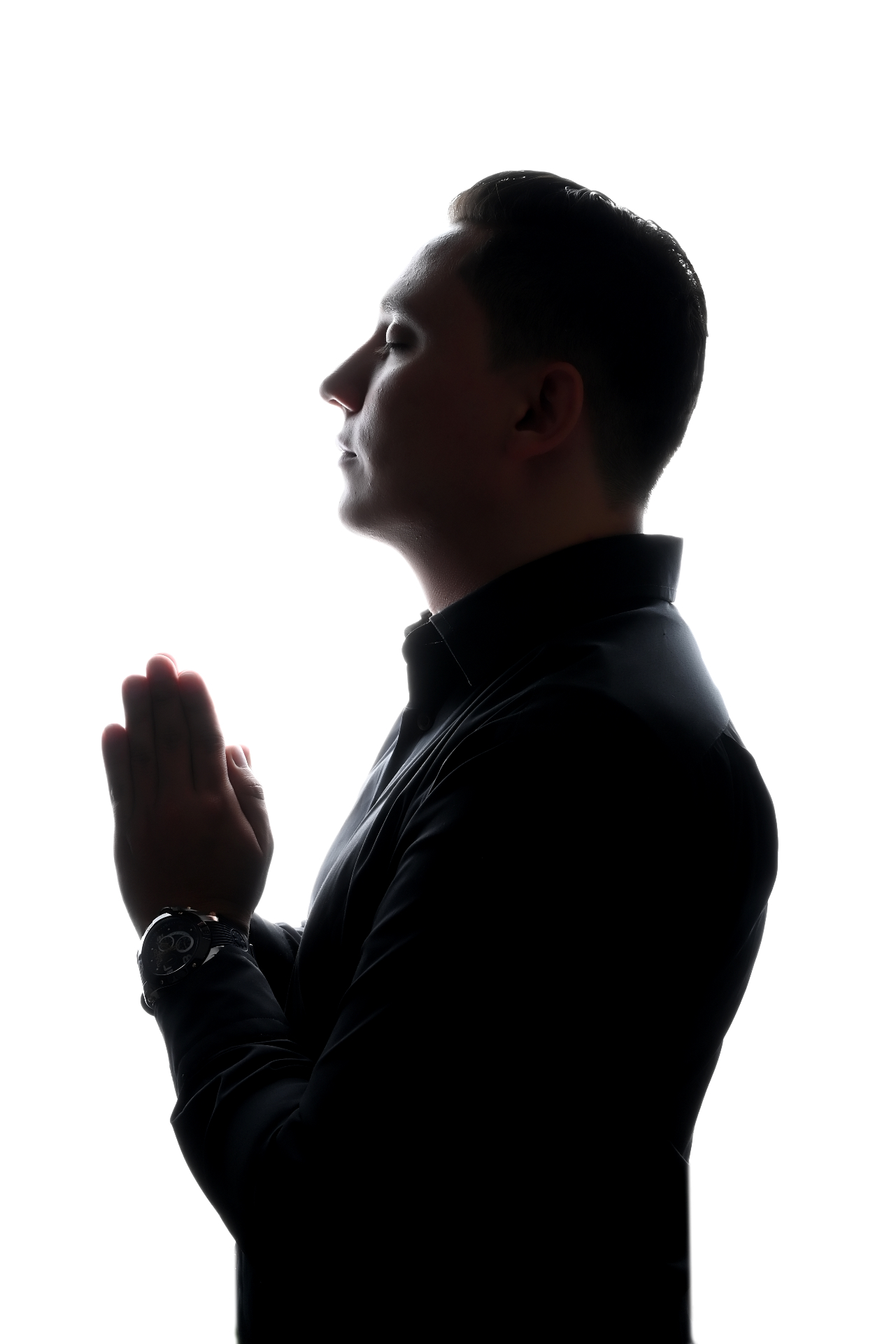 Jhonatan Porras en silencio, en actitud de introspección